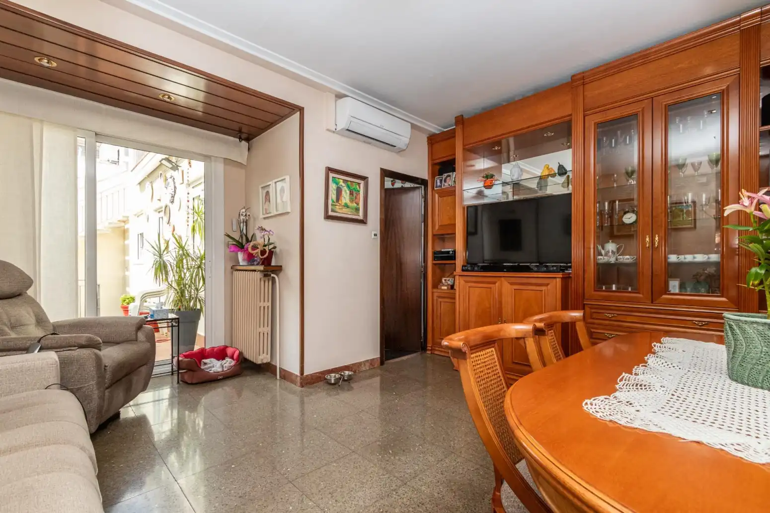 Living room of Houses for sale in Terrassa  with Heating, Parquet flooring and Terrace