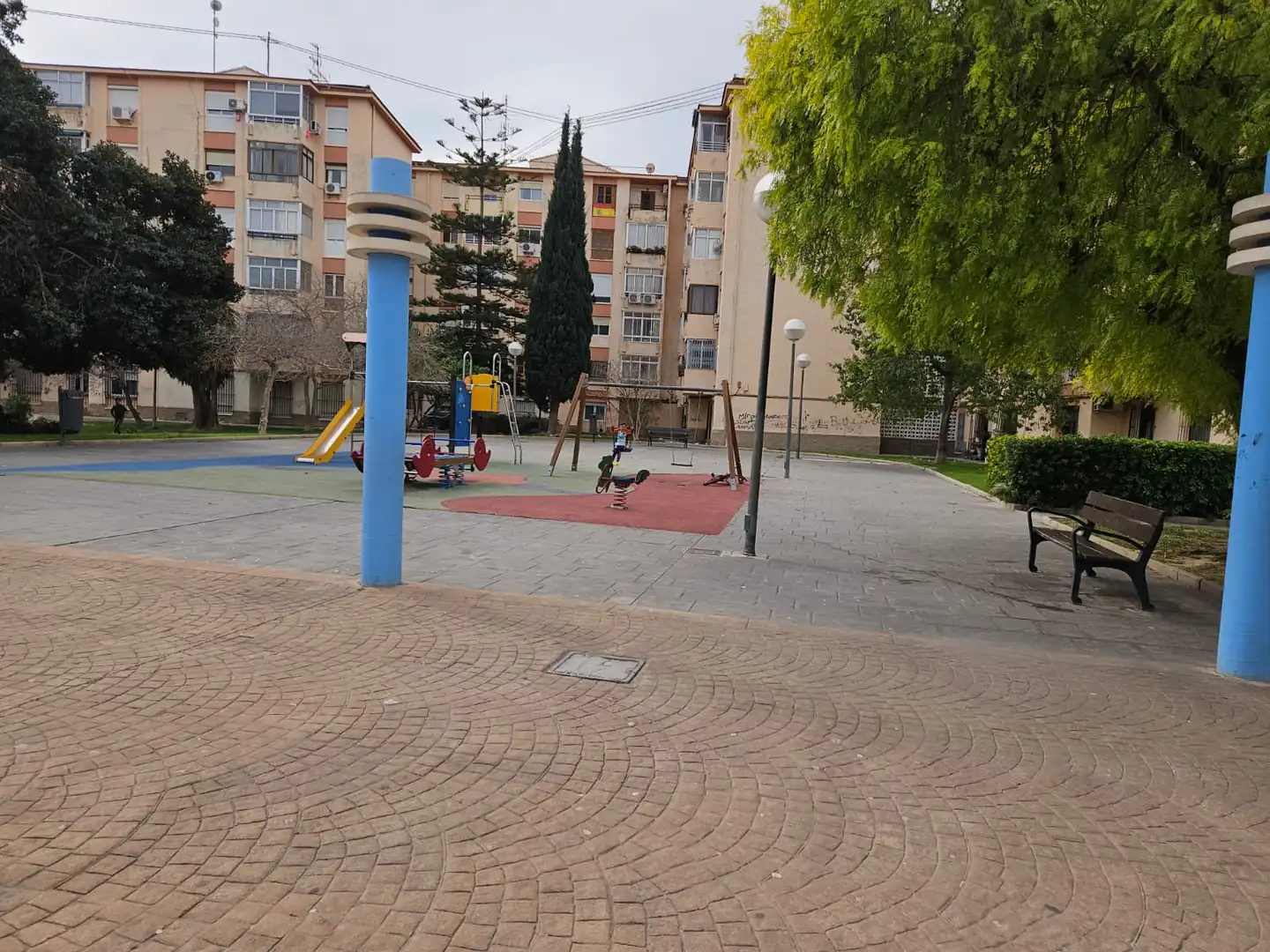 Vista exterior de Pis en venda en Alicante / Alacant amb Moblat i Balcó