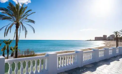 Vista exterior de Casa o xalet en venda en Benalmádena amb Aire condicionat, Calefacció i Jardí privat