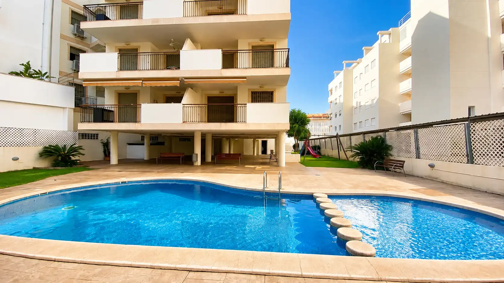 Appartement compact avec ascenseur à vendre à El Puerto