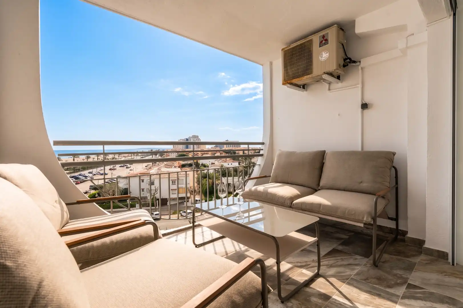 Duplex avec ascenseur à vendre à Passatge Bahia, imagen 2