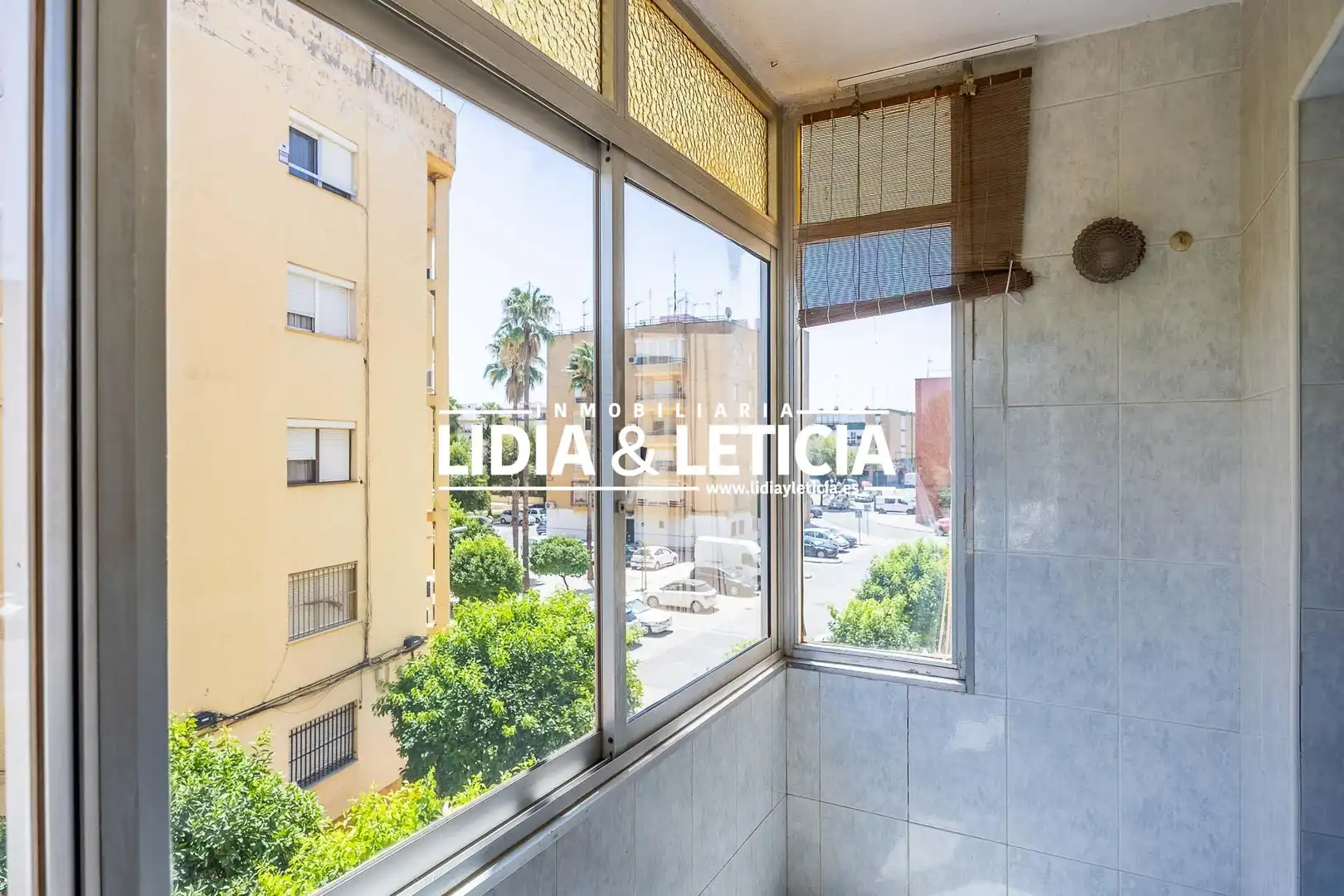 Exterior view of Flat for sale in Alcalá de Guadaira  with Air Conditioner, Terrace and Furnished