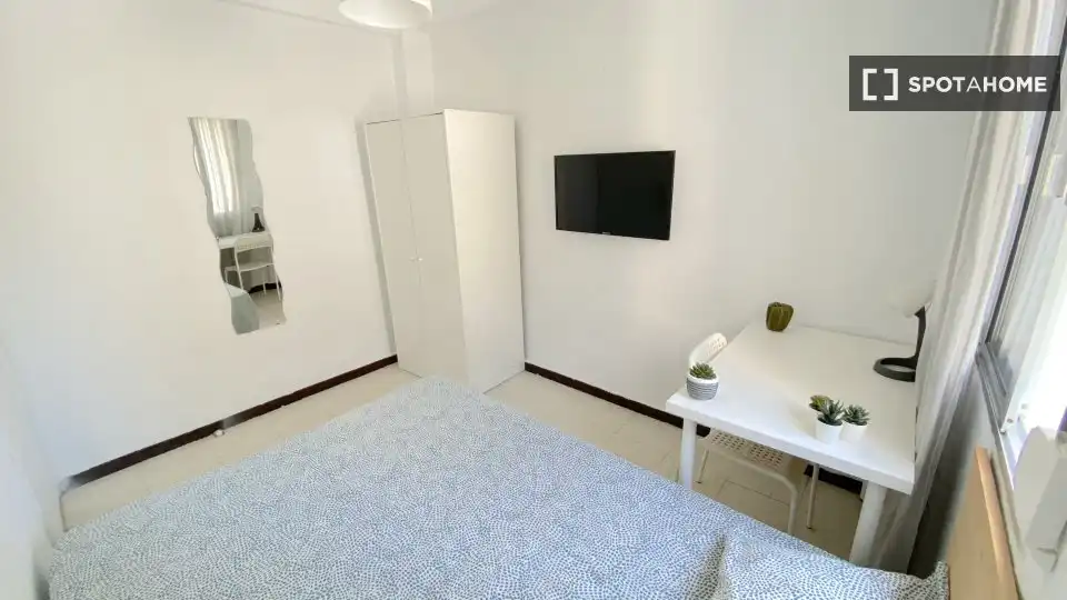 Bedroom of Flat for rent in Sevilla  with Air Conditioner, Heating and Furnished