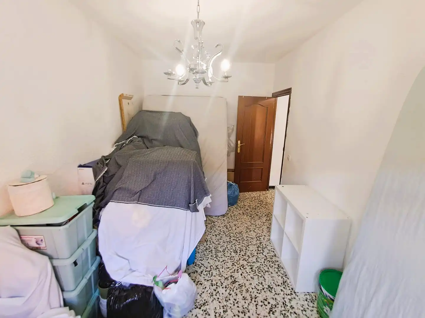 Habitación de Piso en venta en Madrid con Calefacción, Terraza y Alarma