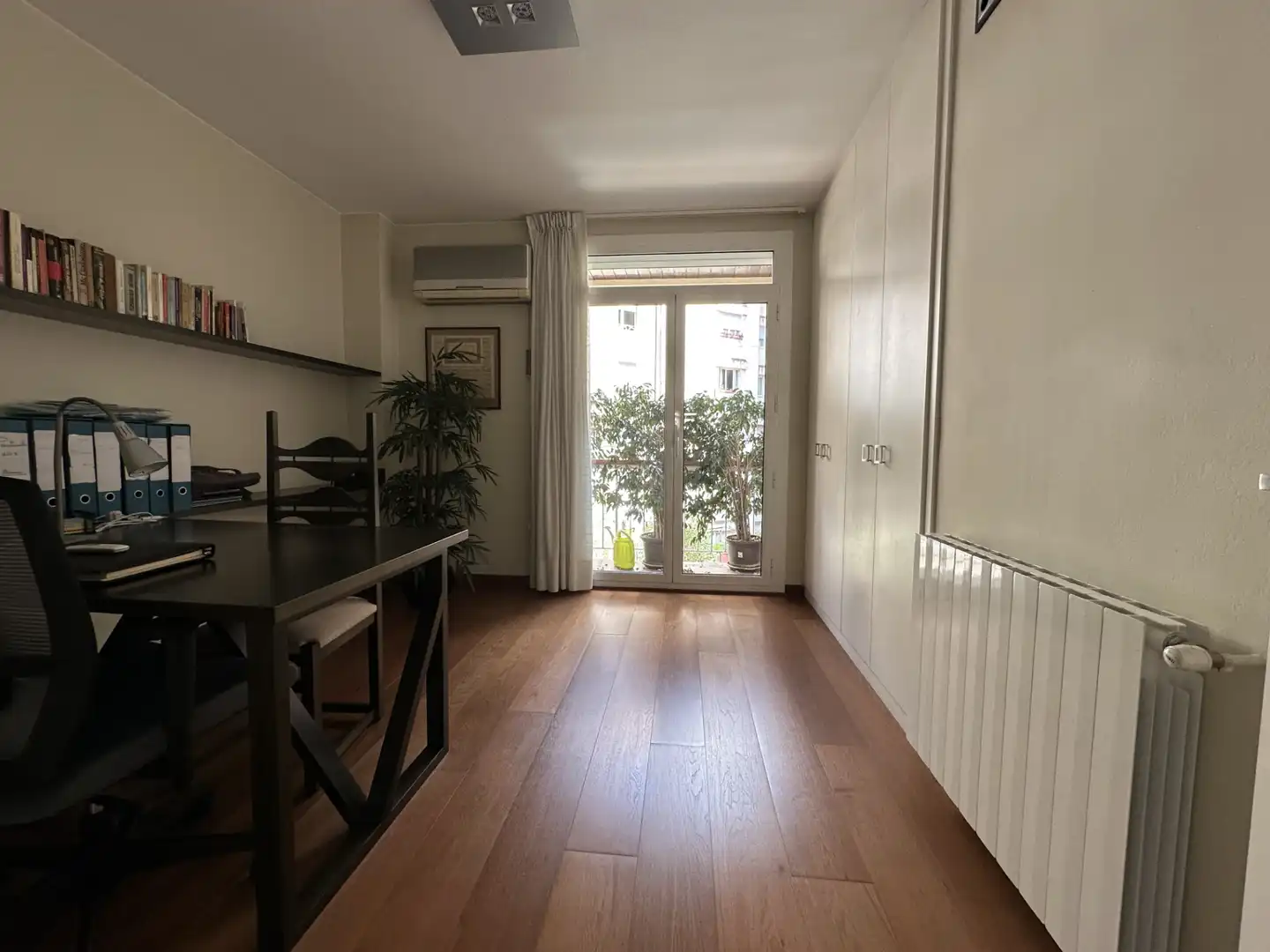Menjador de Pis de lloguer en Barcelona amb Aire condicionat, Calefacció i Parquet