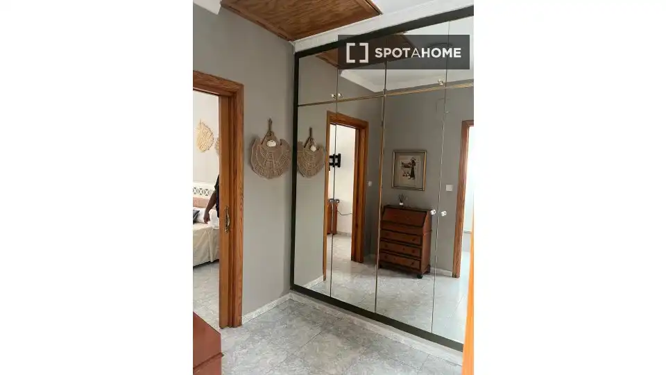 Room in Safranar