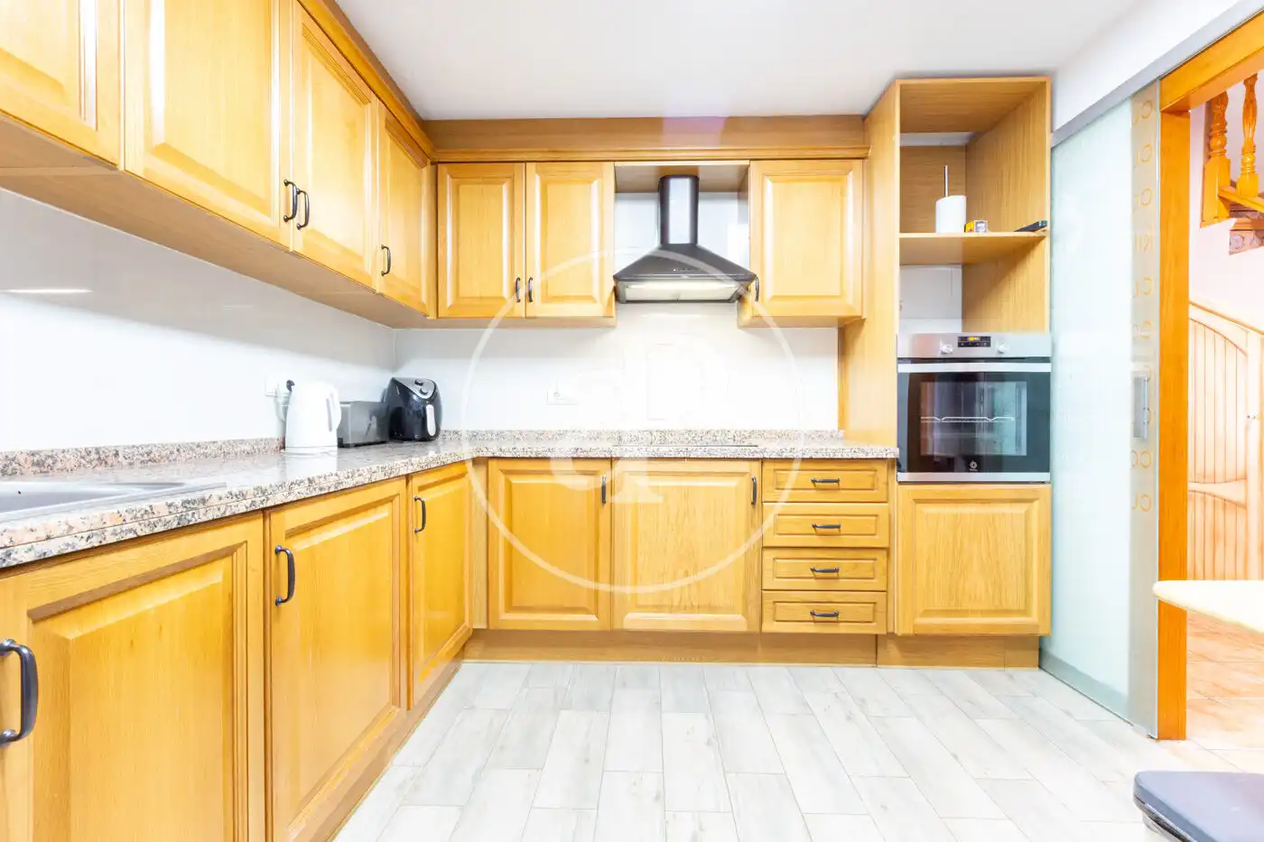 Cocina de Casa adosada en venta en Riba-roja de Túria con Aire acondicionado, Calefacción y Jardín privado