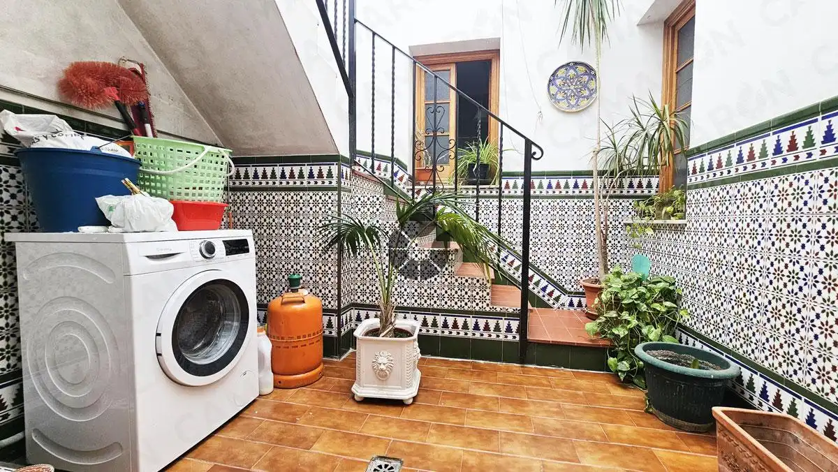 Jardí de Casa adosada en venda en La Puebla del Río amb Terrassa