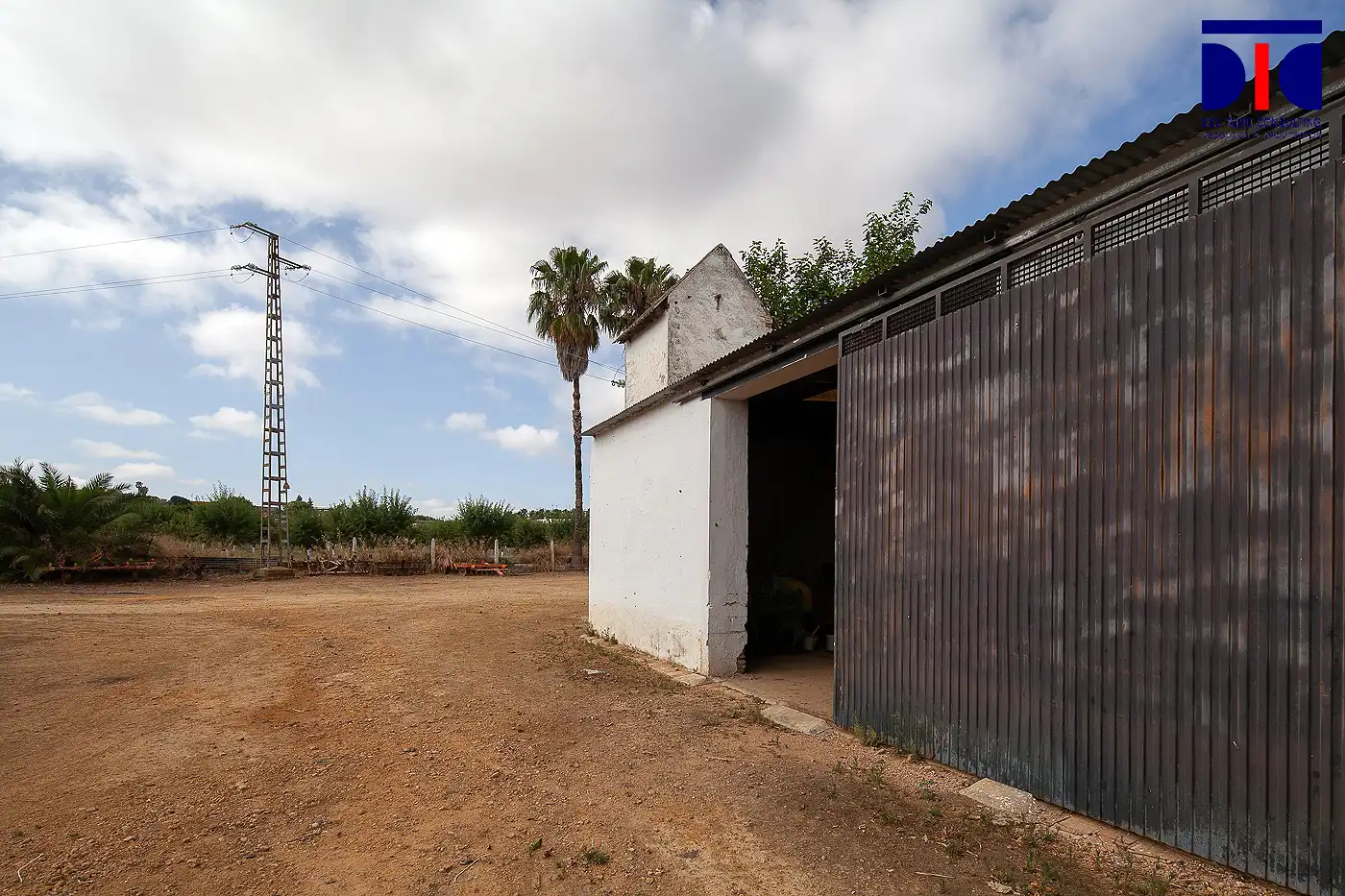 Vista exterior de Finca rústica en venta en Carmona con Jardín privado, Terraza y Piscina