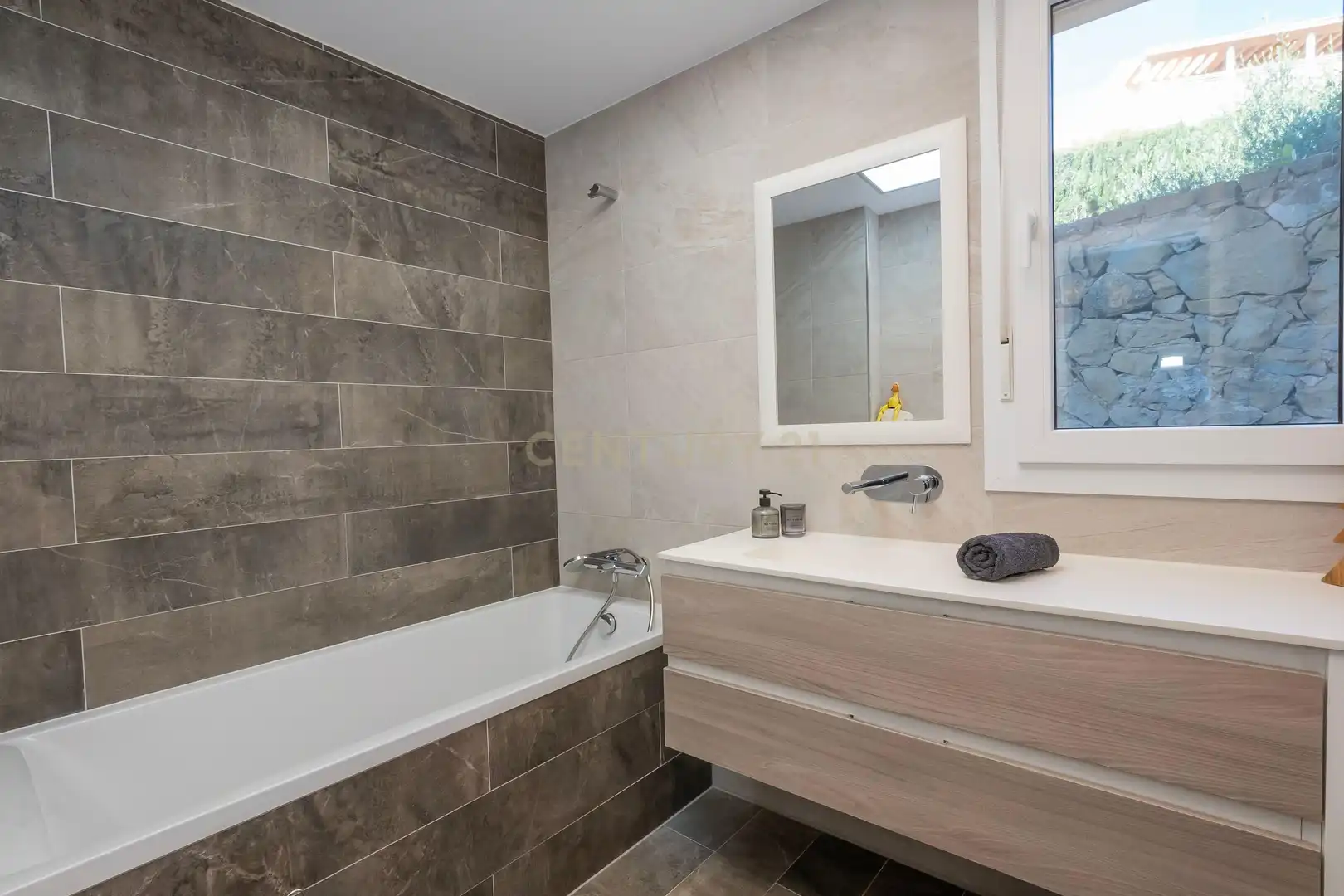 Bathroom of Houses for sale in Calpe / Calp  with Furnished, Internet and Alarm