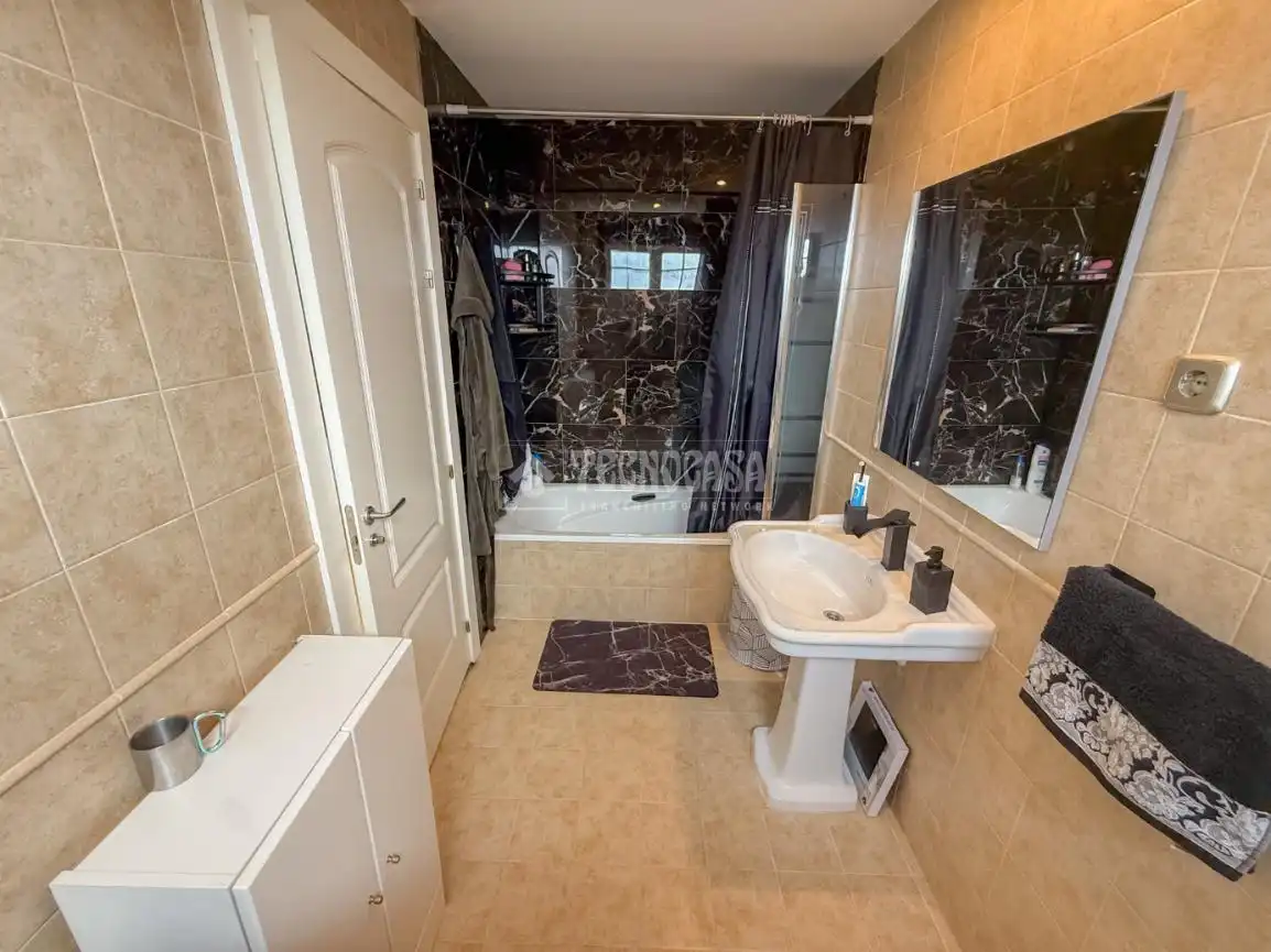Bathroom of Detached homes for sale in Collado Villalba  with Air Conditioner, Heating and Terrace