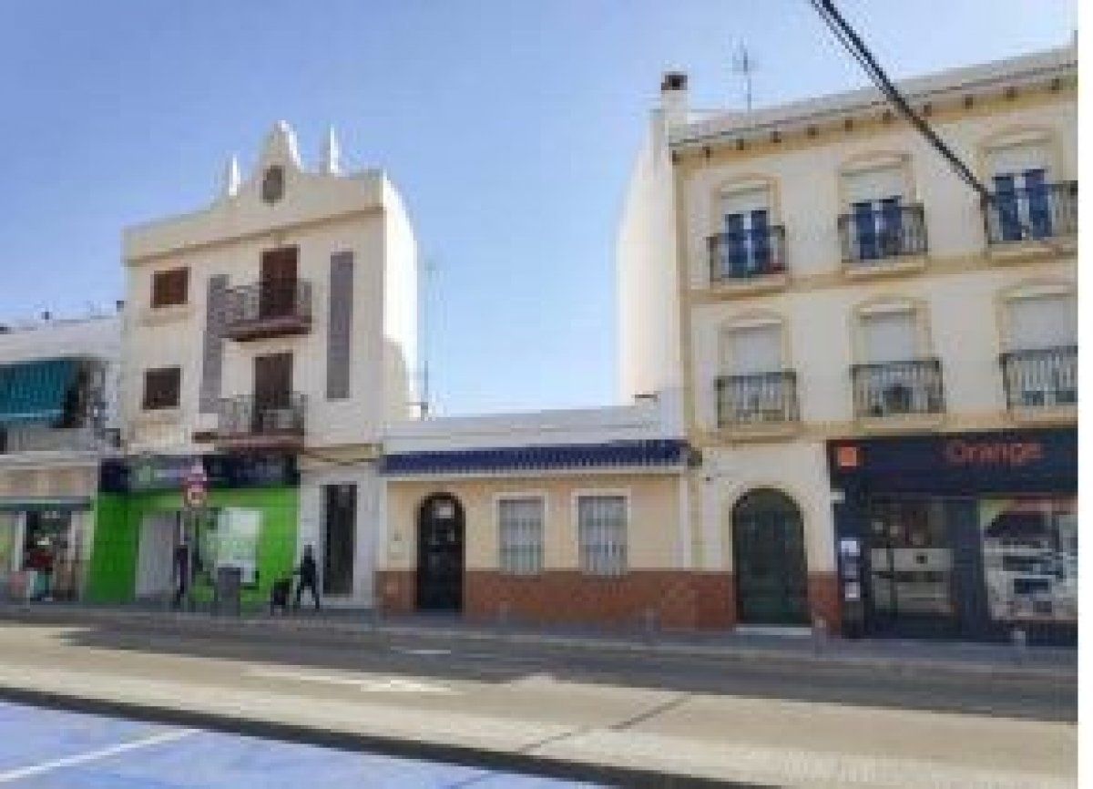 Vista exterior de Casa o xalet en venda en Nerja amb Terrassa i Traster