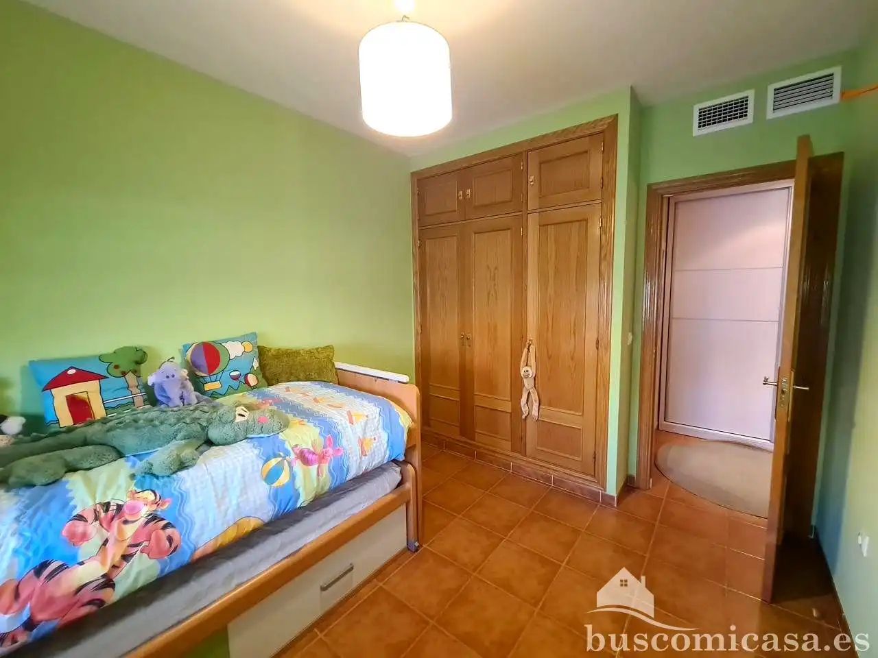 Habitación de Casa adosada en venta en La Carolina con Aire acondicionado, Calefacción y Terraza