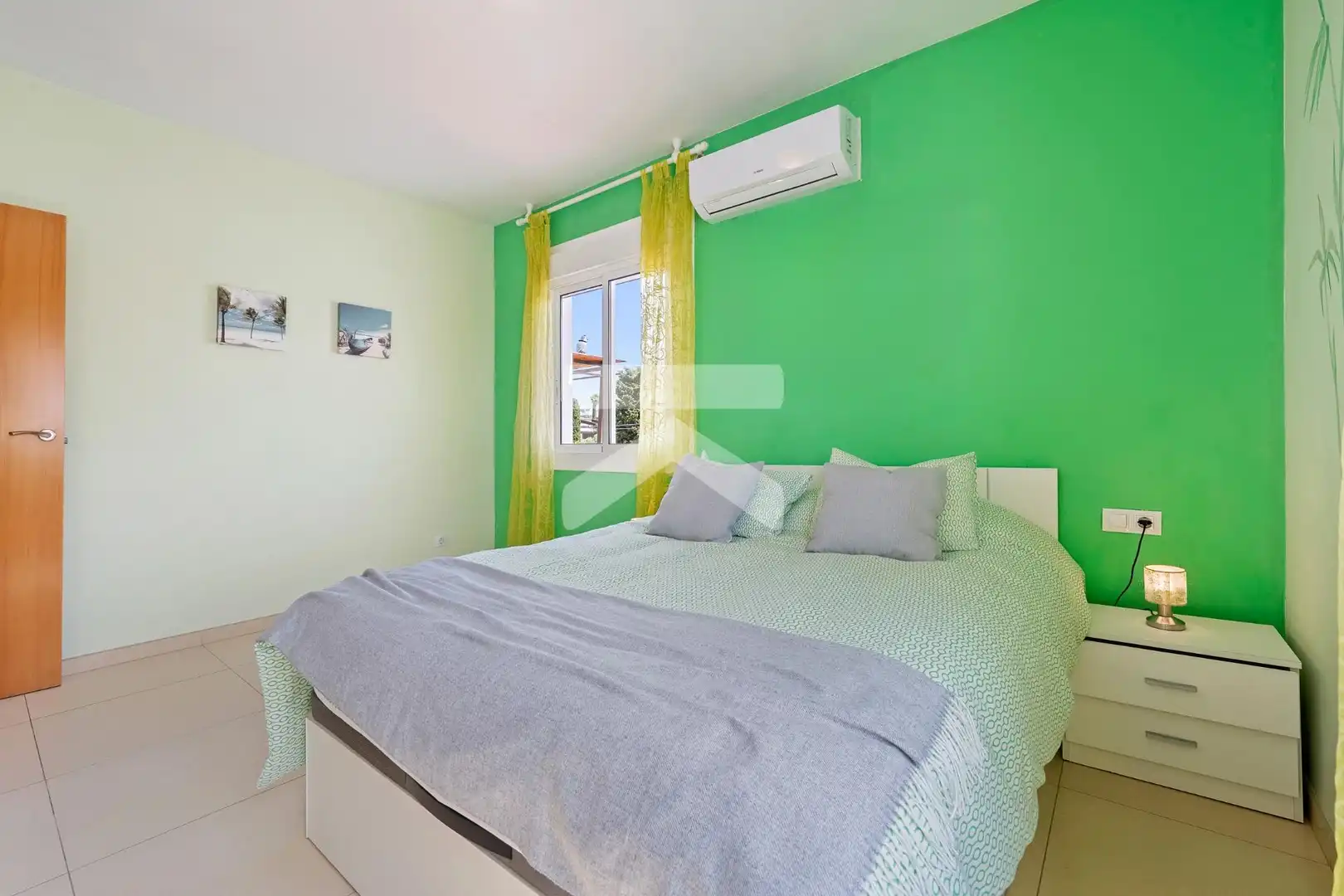 Habitación de Casa o chalet en venta en Tarragona con Aire acondicionado, Calefacción y Jardín privado