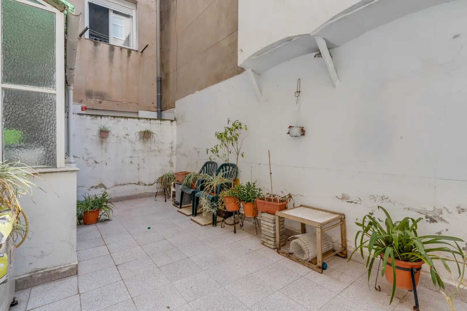 Terrassa de Planta baixa en venda en Barcelona amb Terrassa i Forn