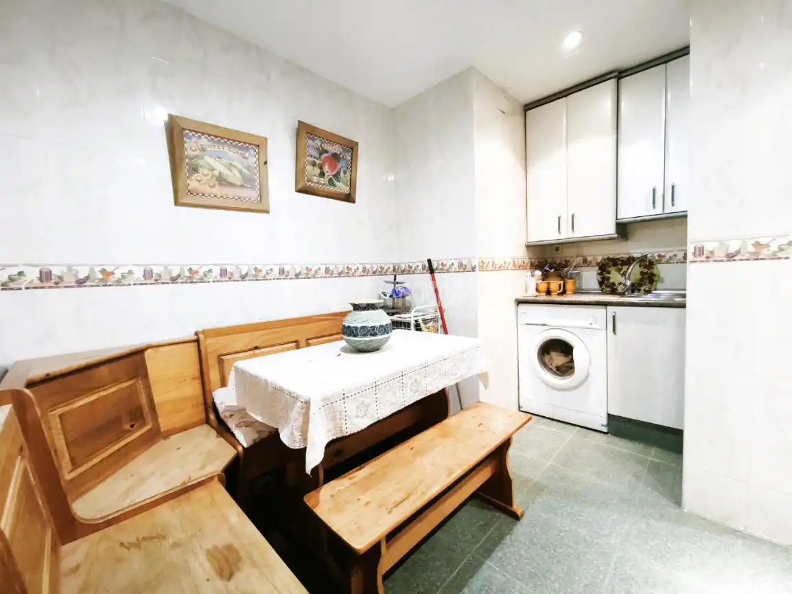 Piso con ascensor en venta en Villafontana - Estoril I, imagen 2