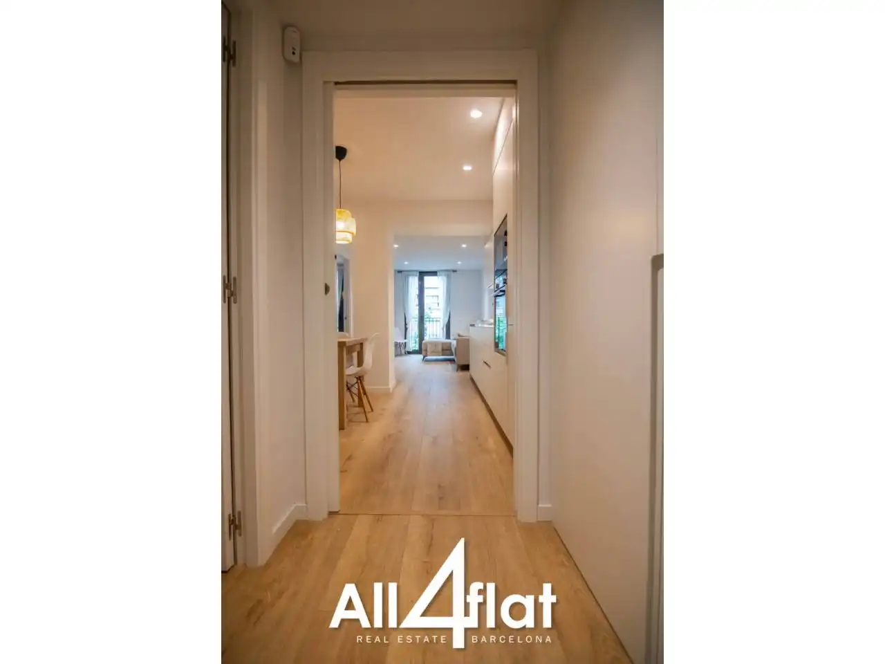 Flat for rent in Barcelona  with Air Conditioner, Heating and Furnished