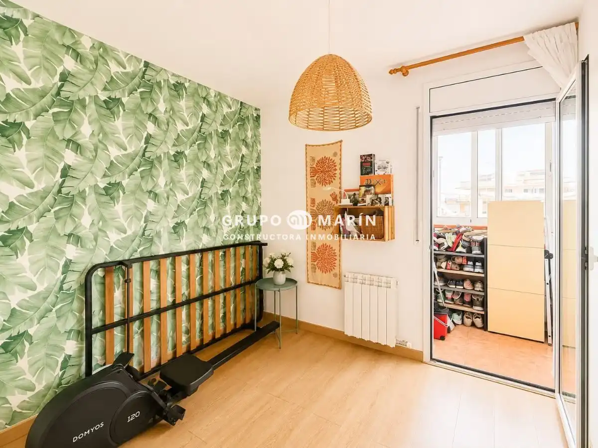 Habitación de Piso en venta en Blanes con Calefacción, Terraza y Balcón