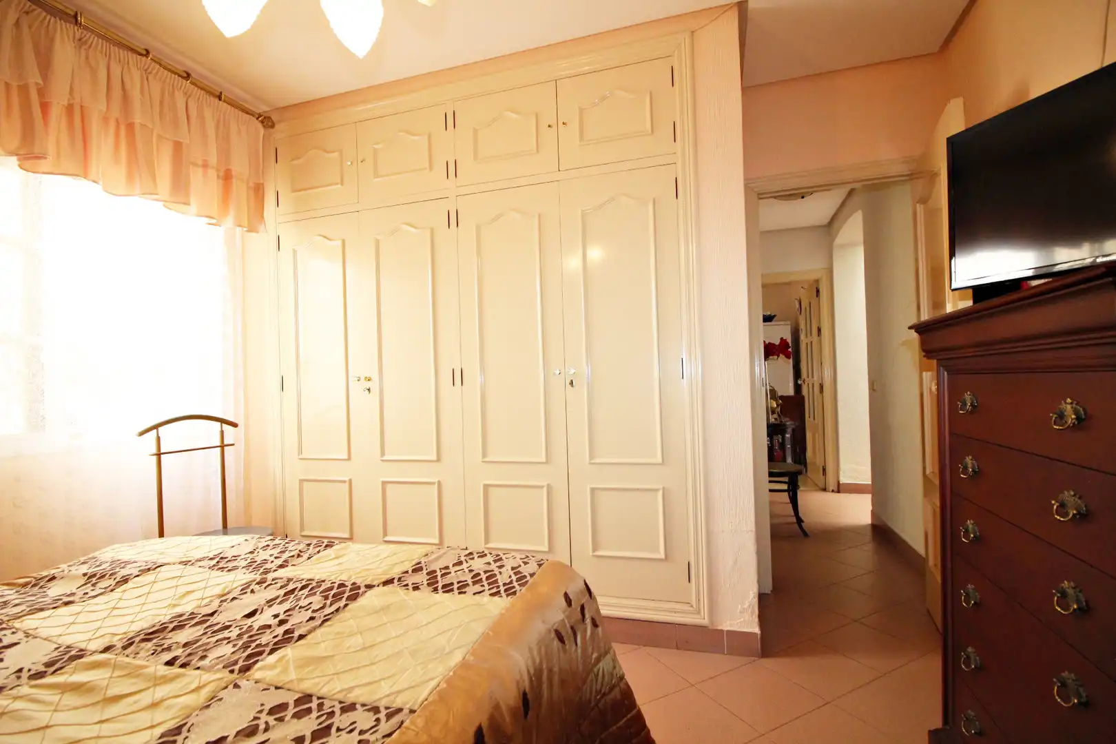 Habitación de Casa adosada en venta en Punta Umbría con Aire acondicionado, Terraza y Trastero