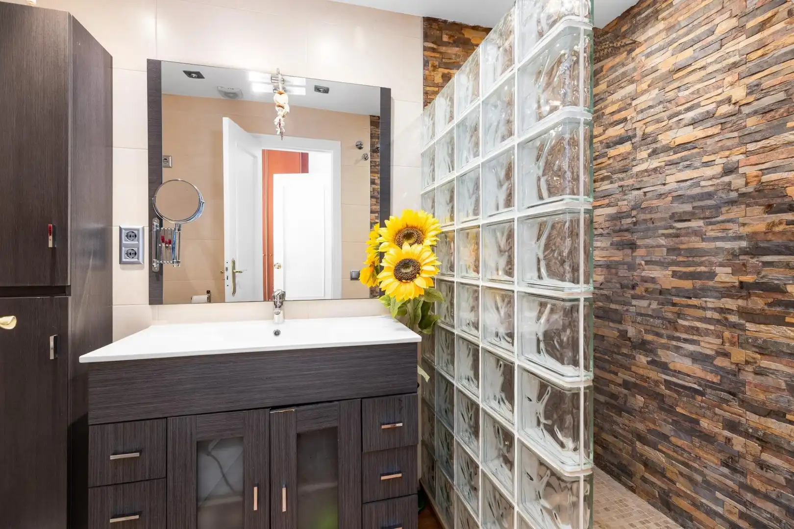 Badezimmer von Maisonette zum Verkauf in Mataró mit Klimaanlage, Möbliert und Balkon