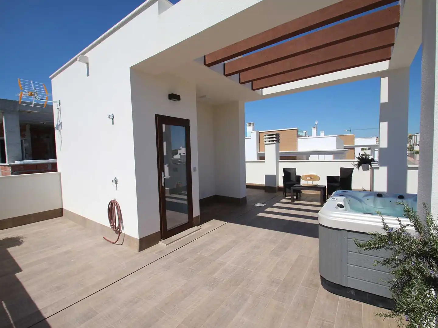 Detached house with pool for sale in Avenida Avenida Julietta Orbaiceta, imagen 15