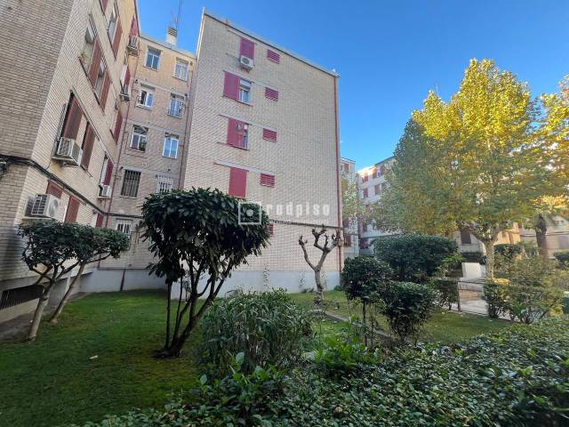 Piso en Venta en TEMBLEQUE en Aluche