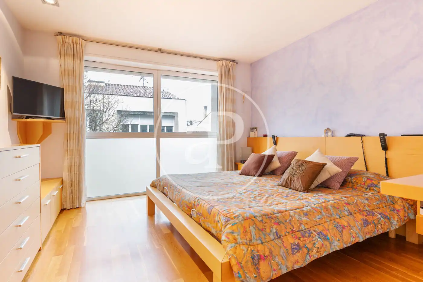 Schlafzimmer von Einfamilien-Reihenhaus zum Verkauf in Sabadell mit Klimaanlage, Heizung und Terrasse