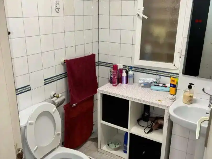 Bany de Pis en venda en Latina