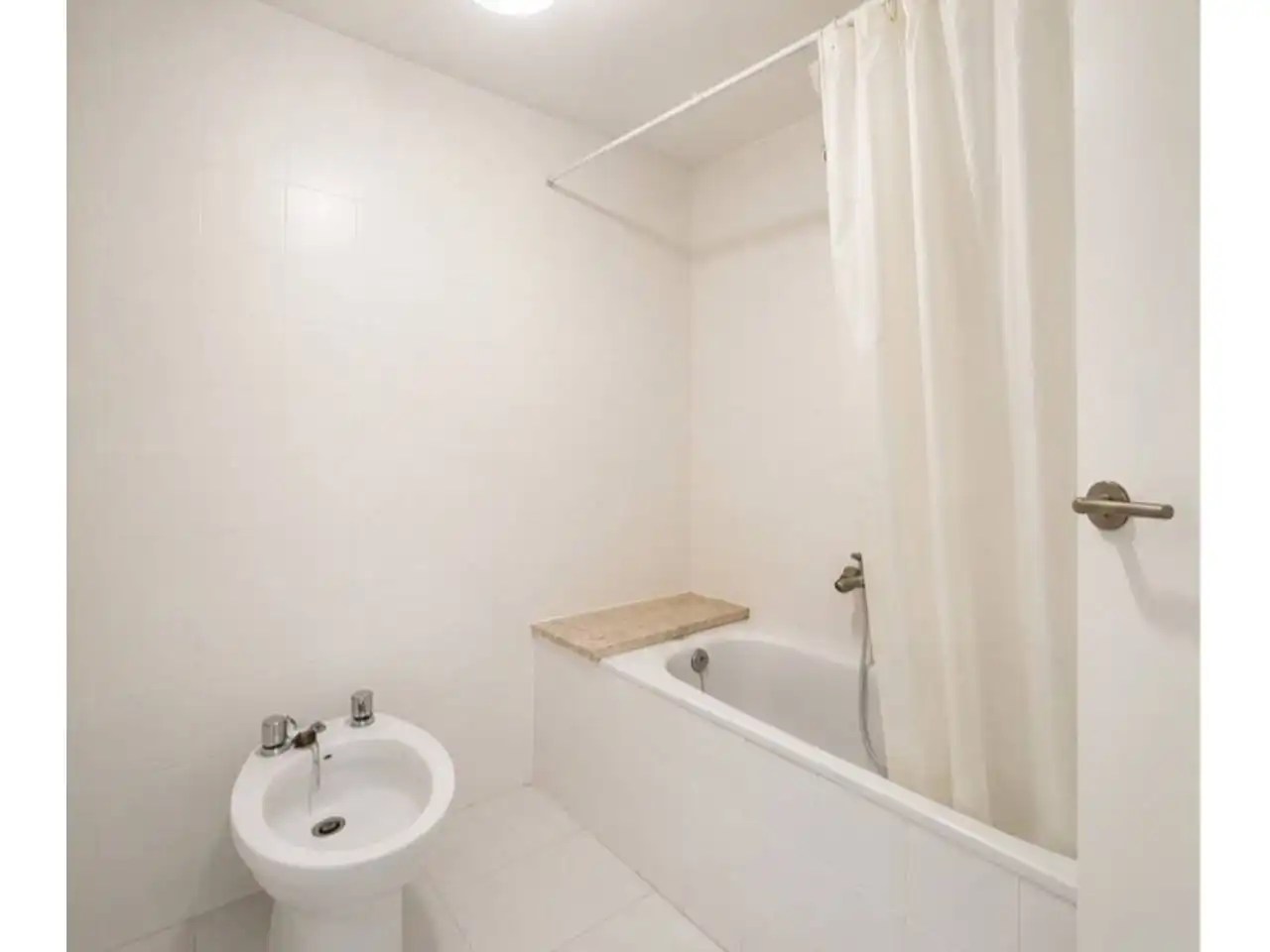 Baño de Piso de alquiler en Alcoy / Alcoi con Aire acondicionado y Balcón