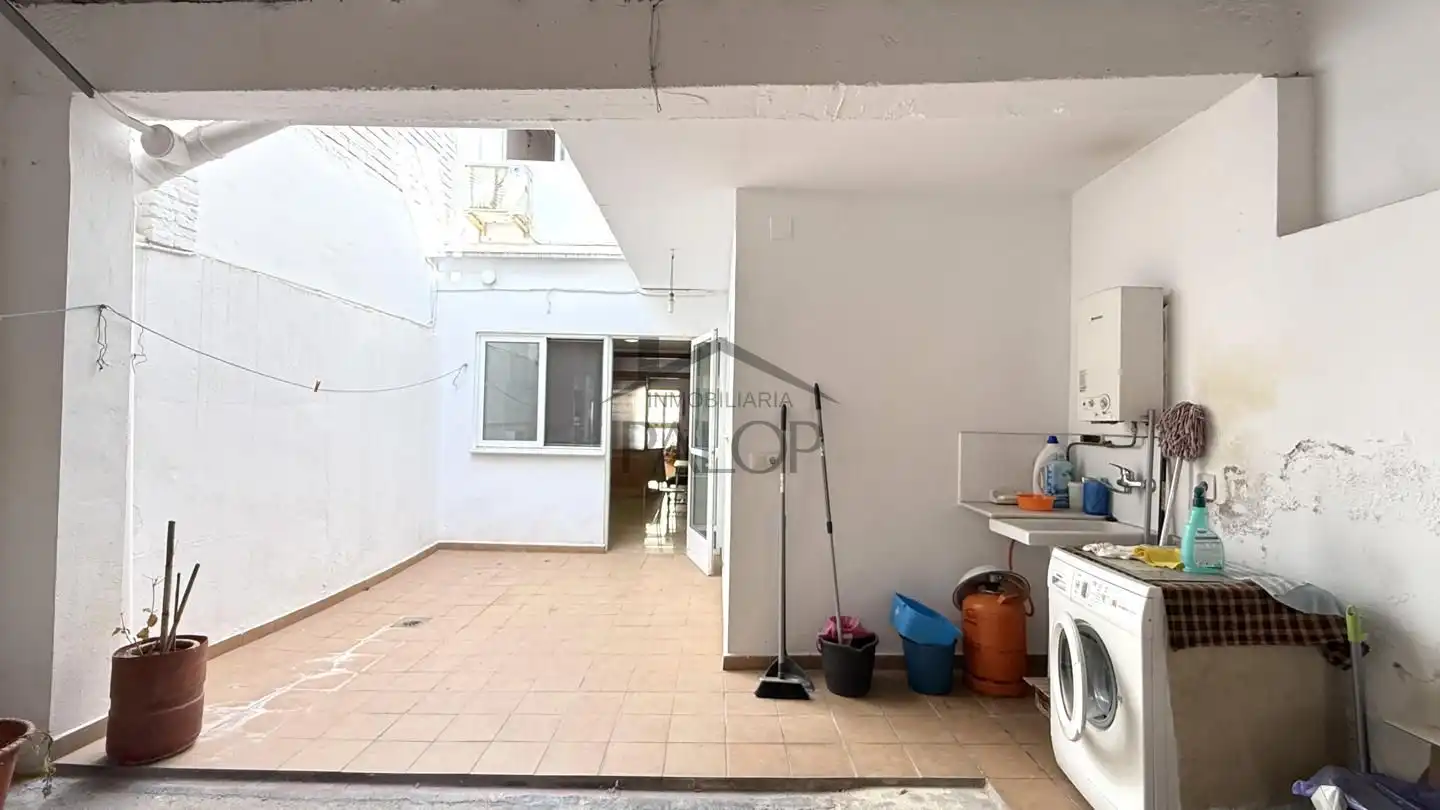 Exterior view of Houses for sale in Carcaixent  with Terrace