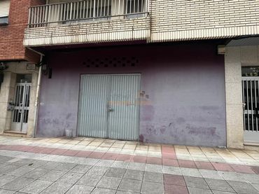 Local comercial en venda a O Feal - Xubia