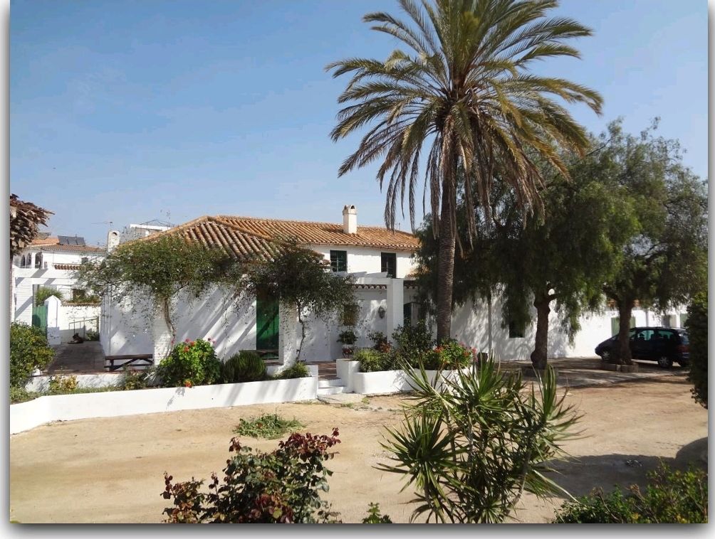 Vista exterior de Finca rústica en venda en Vélez-Málaga amb Jardí privat i Moblat