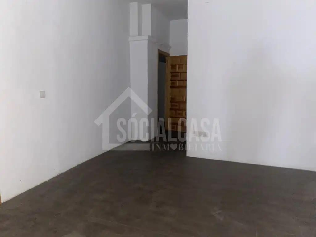 Local en venta en Calle Vazquez Aroca, Ciudad Jardín - Zoco