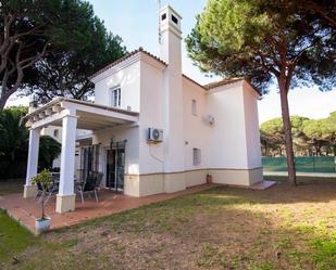 Jardí de Casa o xalet en venda en Chiclana de la Frontera amb Aire condicionat, Jardí privat i Traster