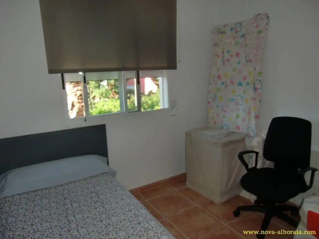 Habitación de Casa adosada en venta en Bétera con Aire acondicionado, Calefacción y Jardín privado