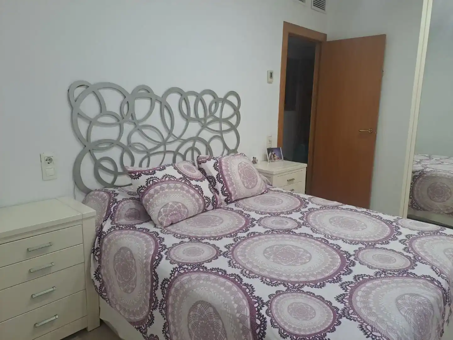 Dormitori de Pis en venda en  Almería Capital amb Aire condicionat