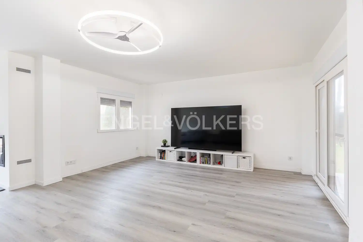 Houses for sale in L'Eliana  with Air Conditioner, Heating and Private garden