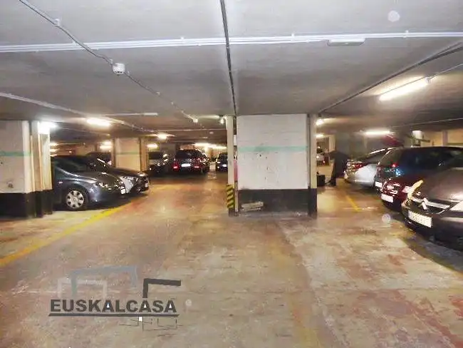 Aparcament de Garatge en venda en Bilbao 