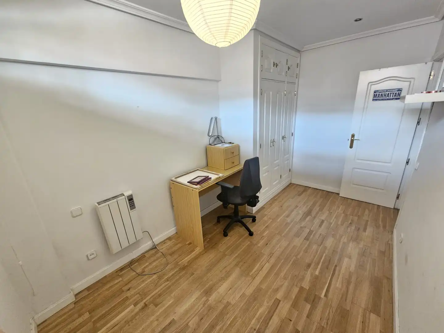 Bedroom of Flat for sale in Alcobendas  with Air Conditioner, Heating and Furnished