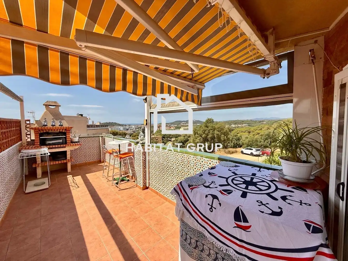 Terrasse von Wohnung zum Verkauf in Lloret de Mar mit Klimaanlage, Heizung und Terrasse