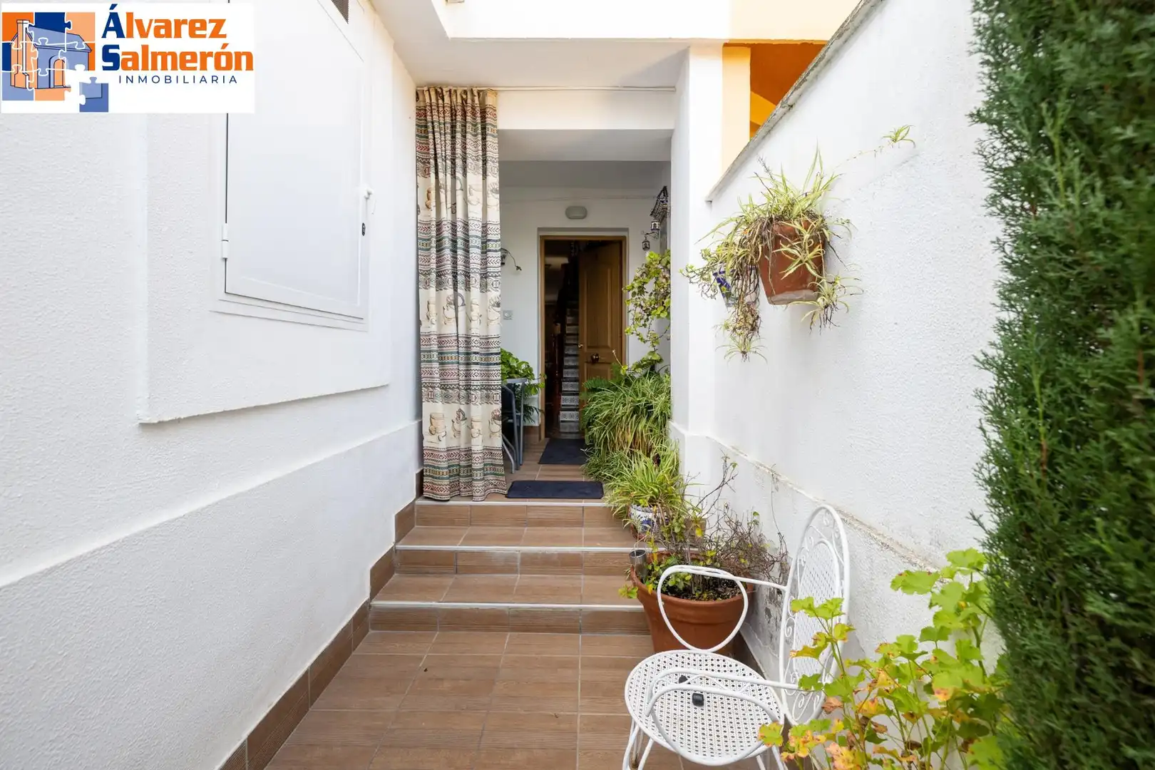 Maison jumelée avec terrasse à vendre à Calle MIMBRES UR.MONTELUZ, imagen 4
