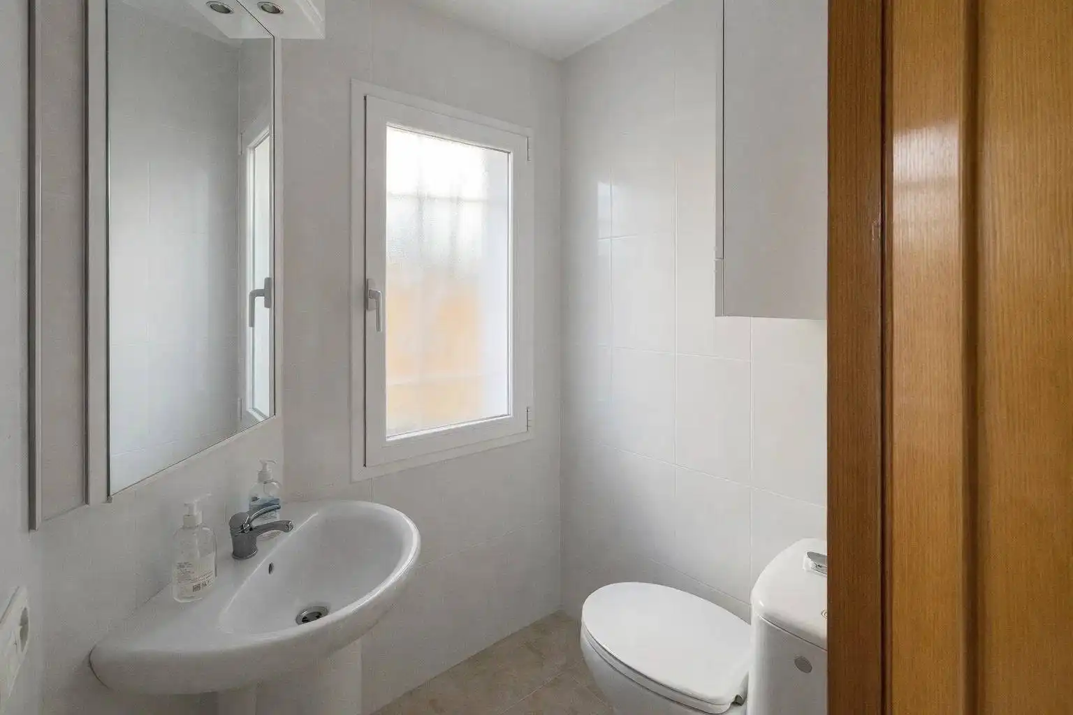 Baño de Casa o chalet en venta en L'Escala con Aire acondicionado, Terraza y Alarma