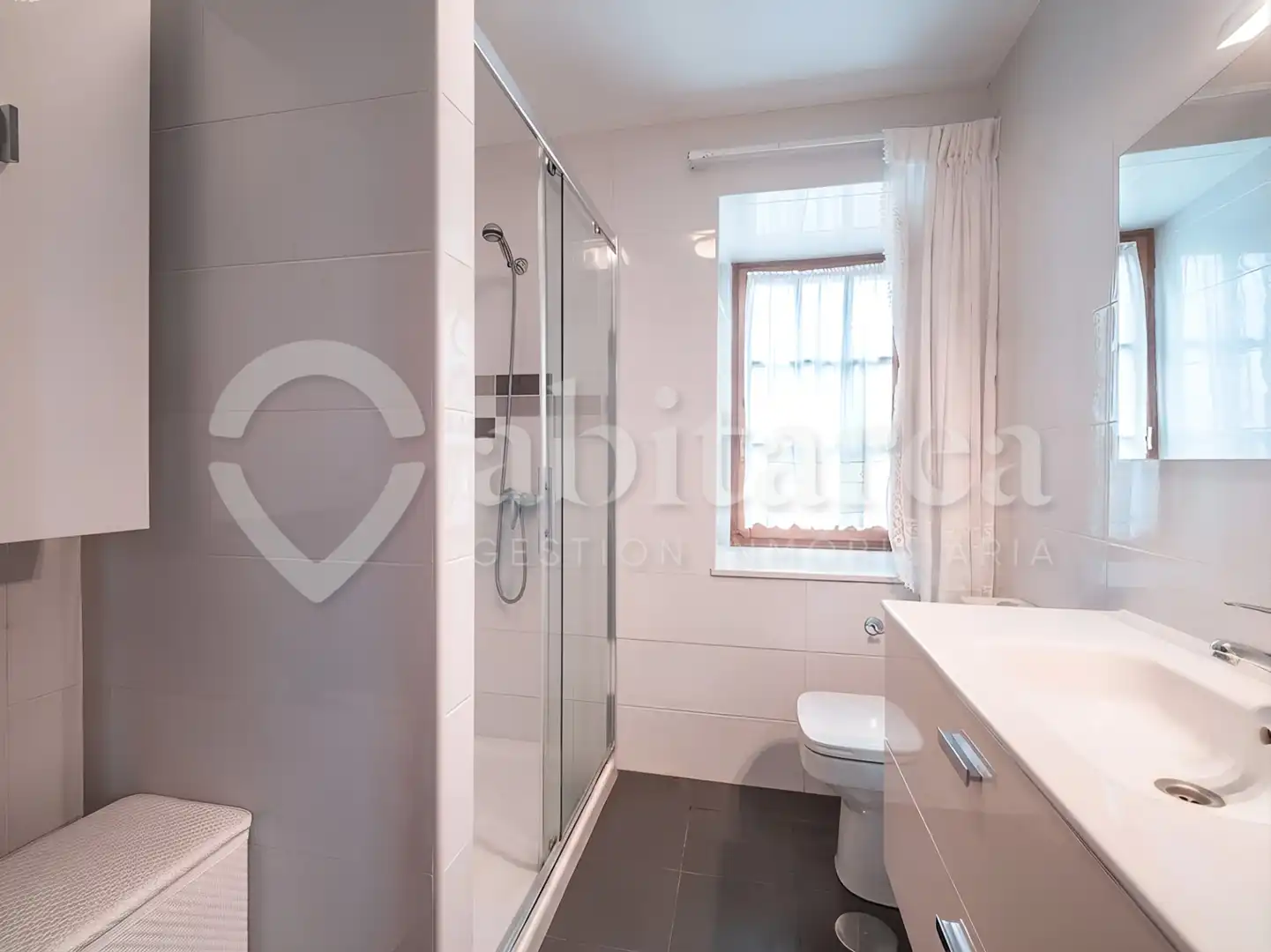 Bathroom of Country homes for sale in Camargo  with Heating, Private garden and Parquet flooring