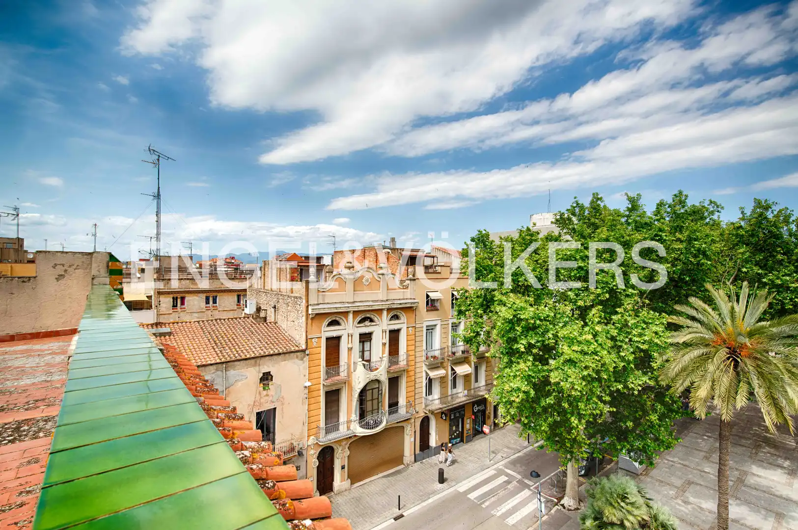 Vista exterior de Piso en venta en Figueres con Calefacción y Balcón