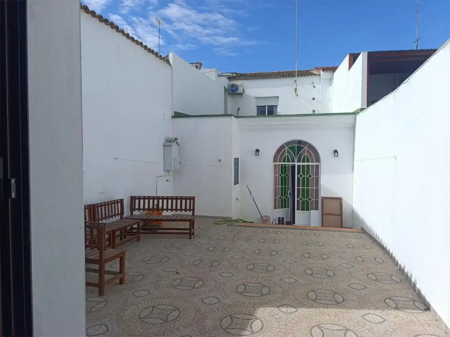 Vista exterior de Planta baixa en venda en Paterna del Campo amb Traster i Moblat
