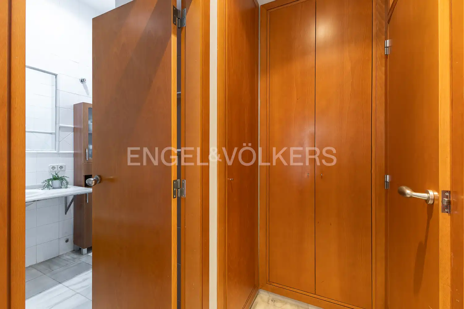 Piso en venta en Valencia con Aire acondicionado, Calefacción y Parquet