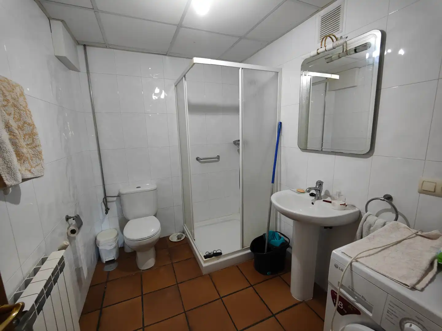 Bathroom of Houses for sale in Rianxo  with Heating, Private garden and Storage room