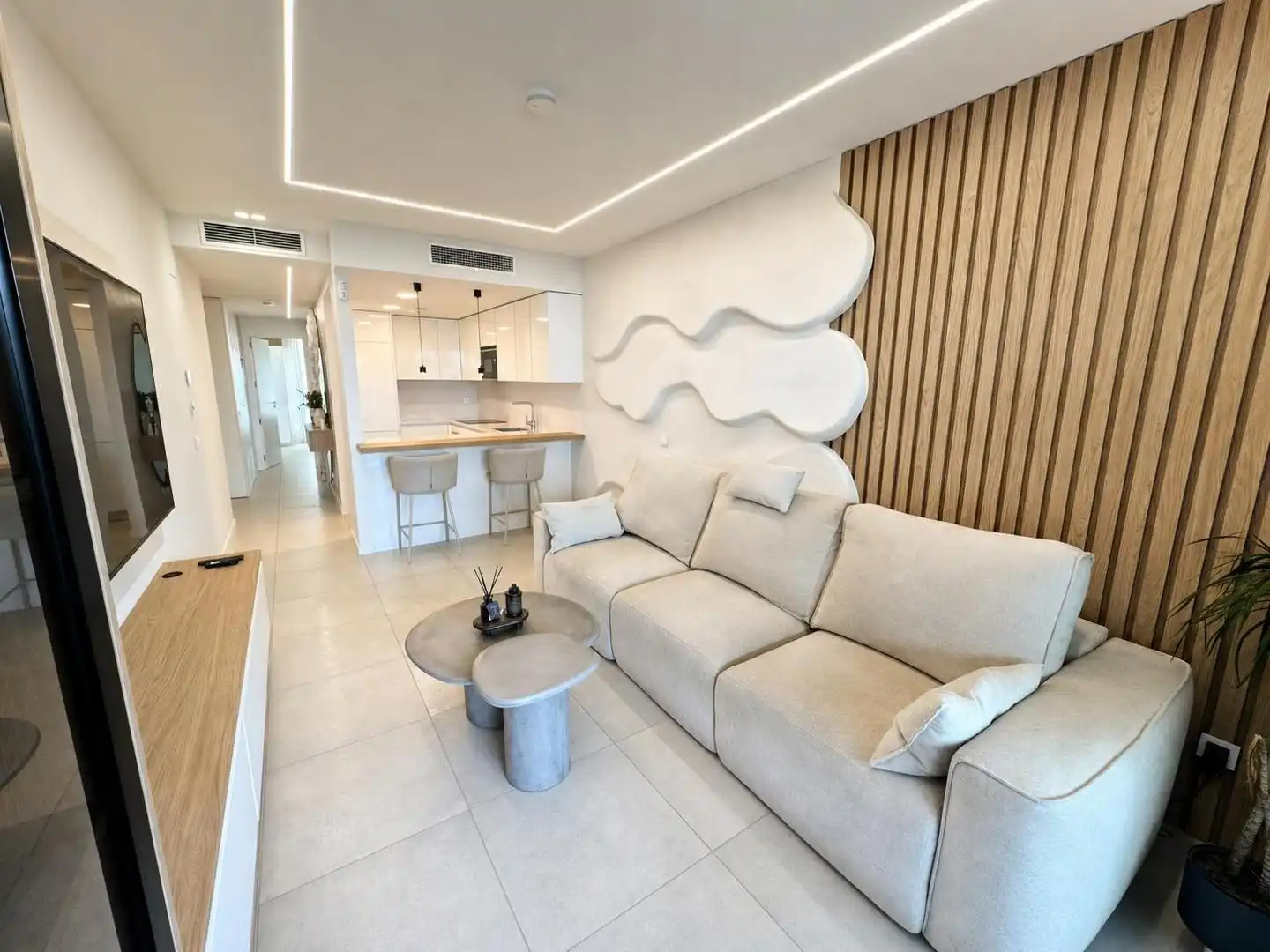 Apartament amb piscina en venda a Avenida Avenida Mar de Alborán 15, imagen 11