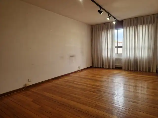 Sala de estar de Piso en venta en Teo con Calefacción, Parquet y Trastero