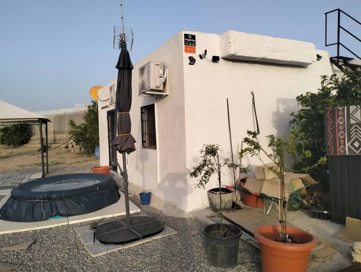 Vista exterior de Casa o xalet en venda en Íllar amb Aire condicionat